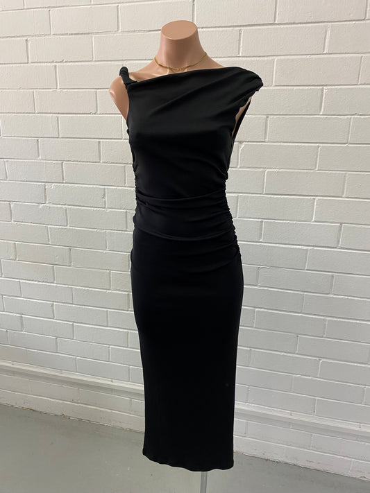 82769 BLACK ASYMMETRICAL SHOULDER MIDI DRESS