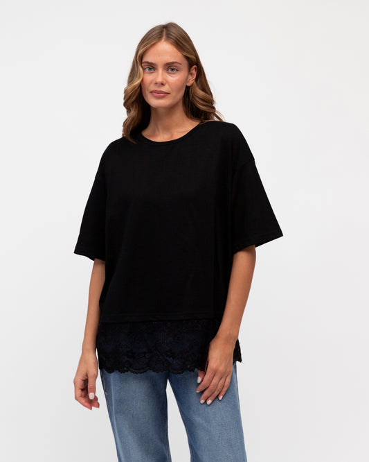 LOL71151 BLACK LACE TRIM TEE