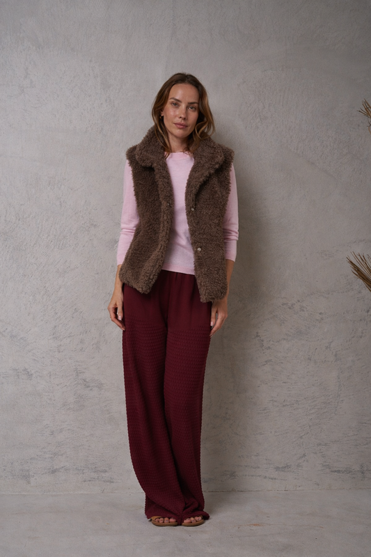 SEW010101 CHOCOLATE BAILEY VEST